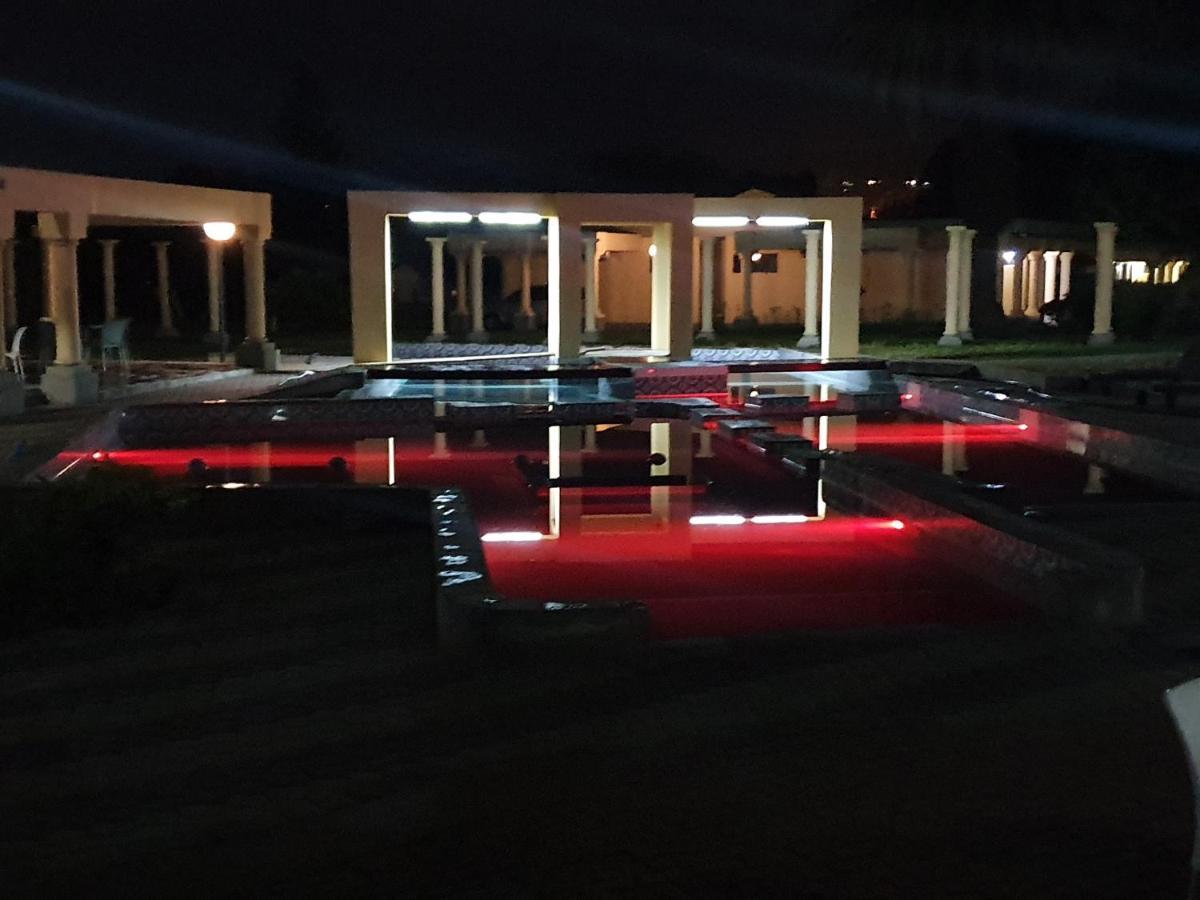 Floreat Riverside Lodge And Spa Sabie Eksteriør bilde